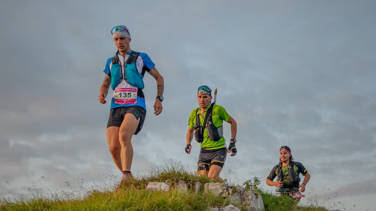 What Do Ultrarunners Carry Between Aid Stations